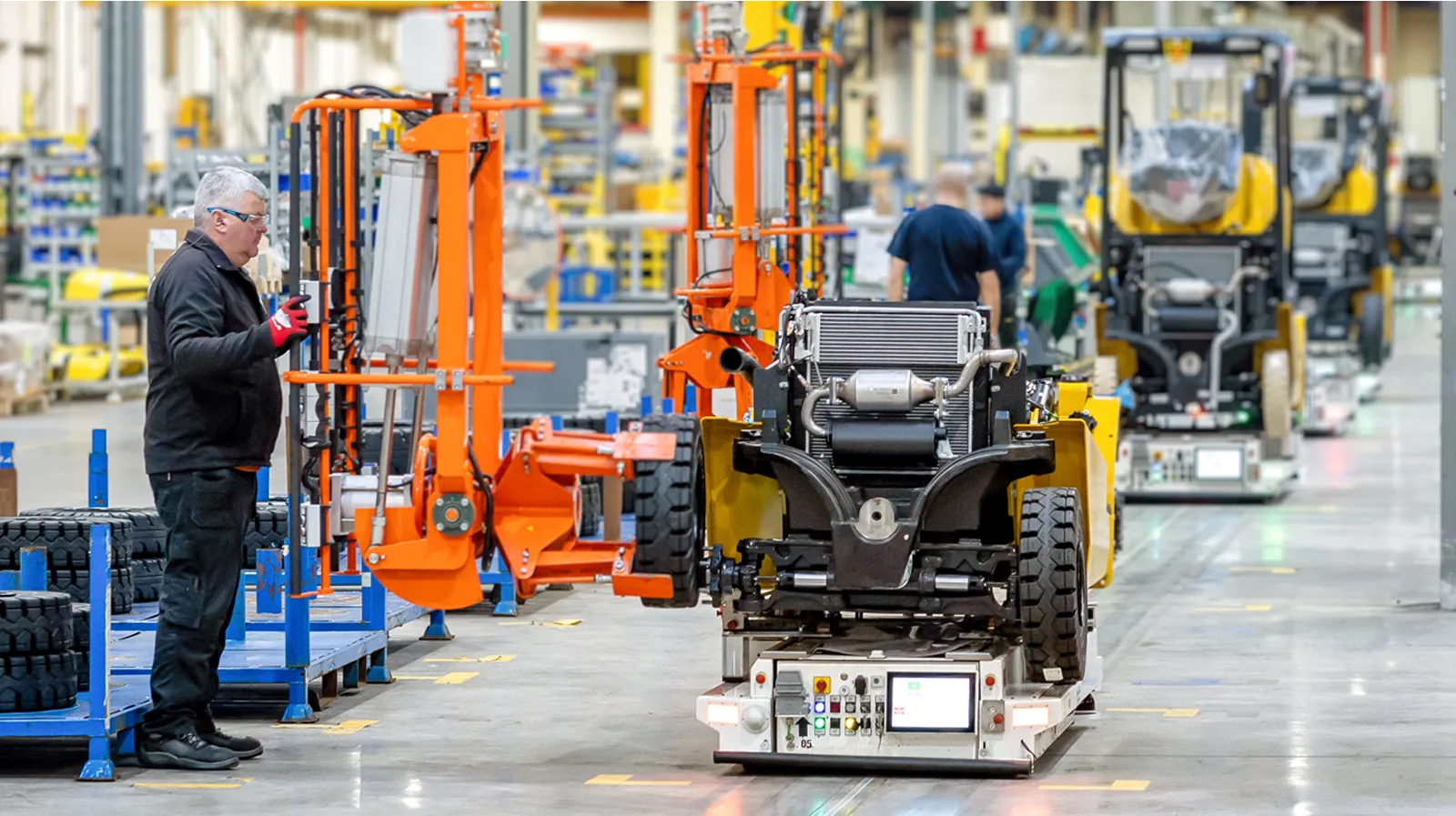 HYLIFT forklifts in a UAE warehouse